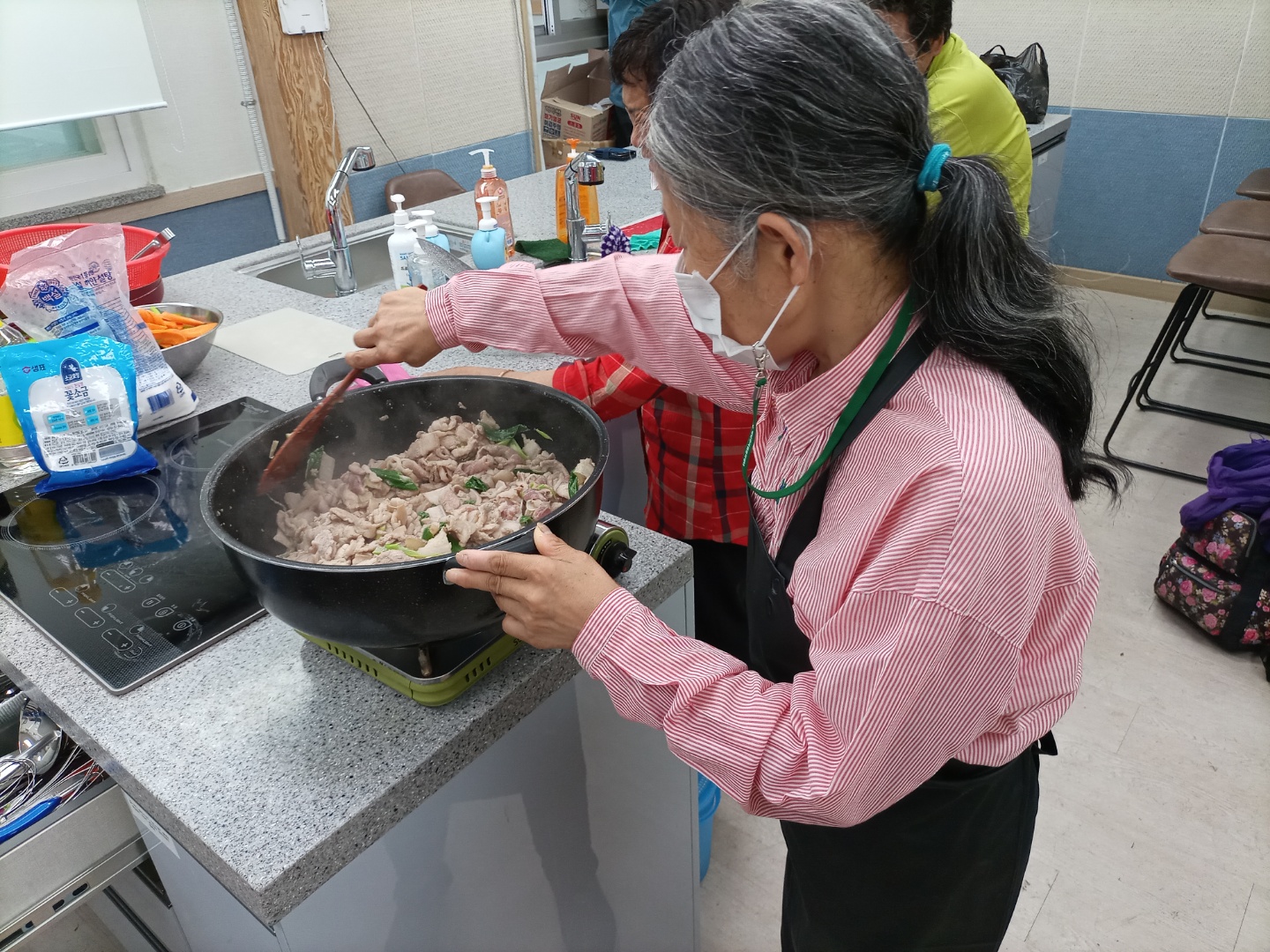 6.24 丮